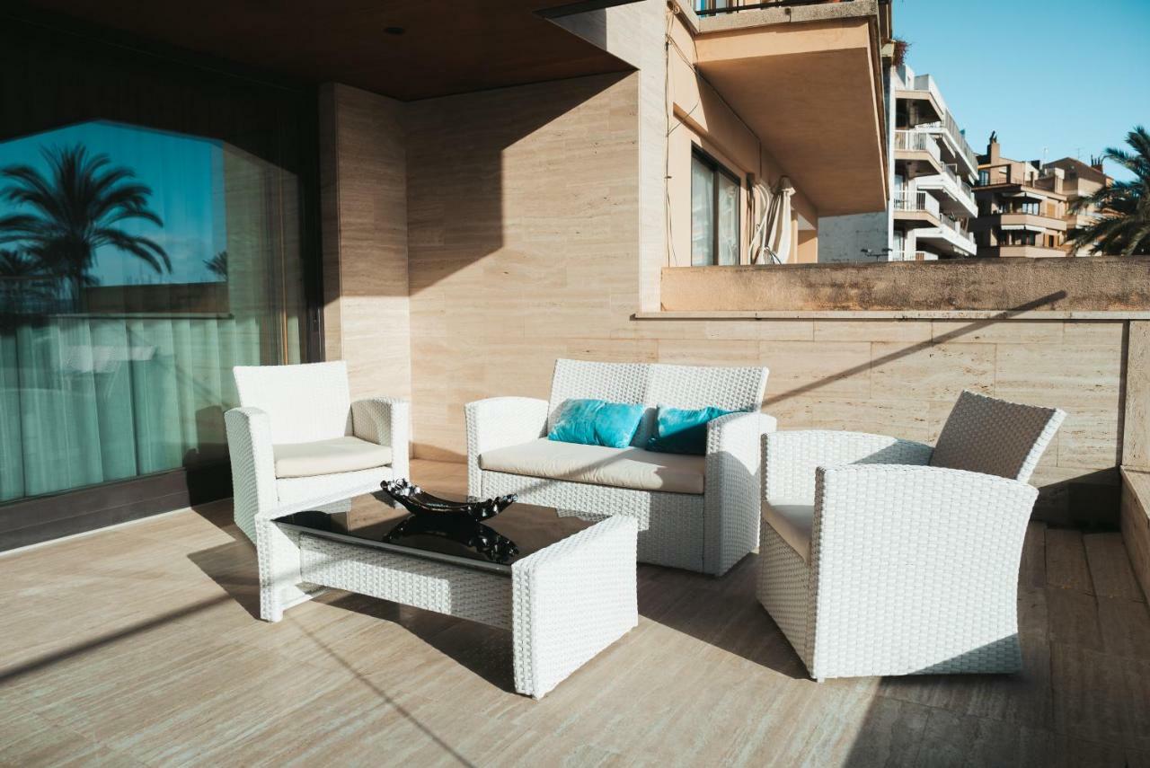 Grand Terrace Apartment In Puerto De Alcudia Bagian luar foto